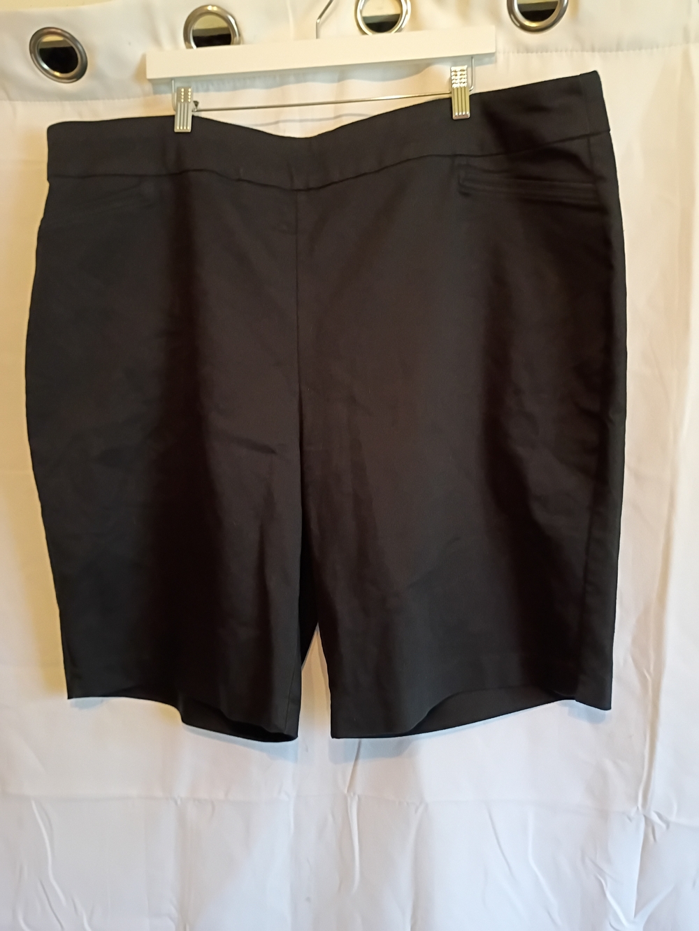 Croft And Barrow Size 24w Classic Women's Black Stretch Bermuda Shorts